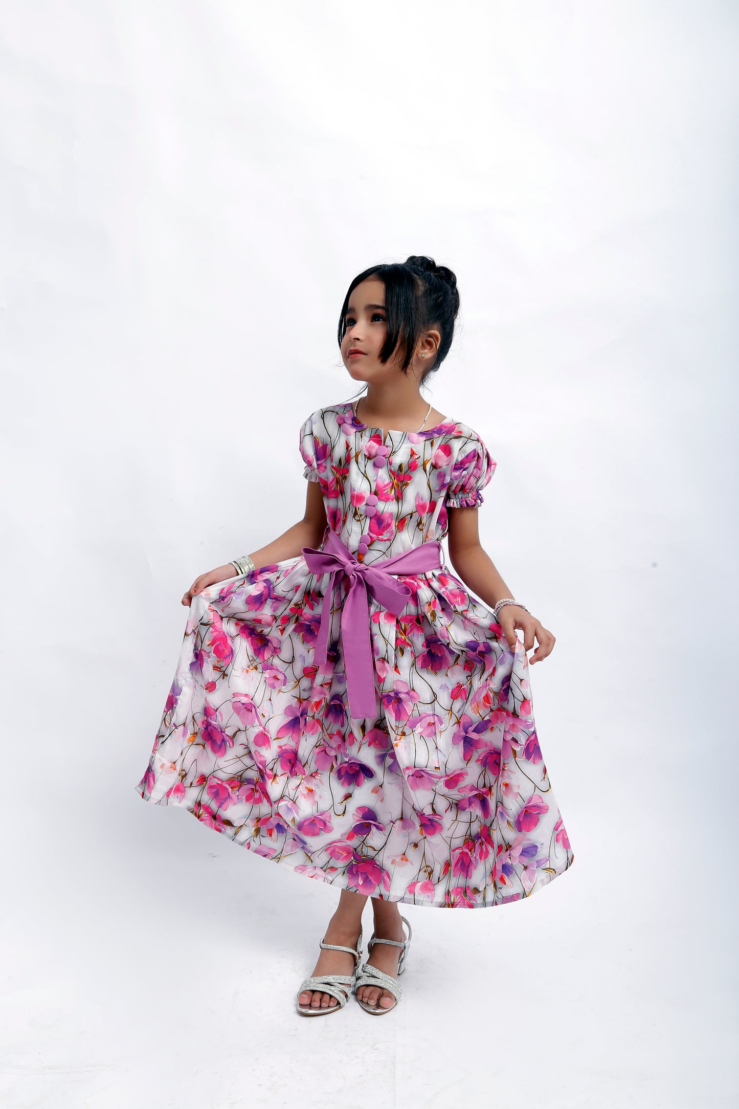1 piece Beautiful Digital Printed Lawn Western Frock.(Stitch)