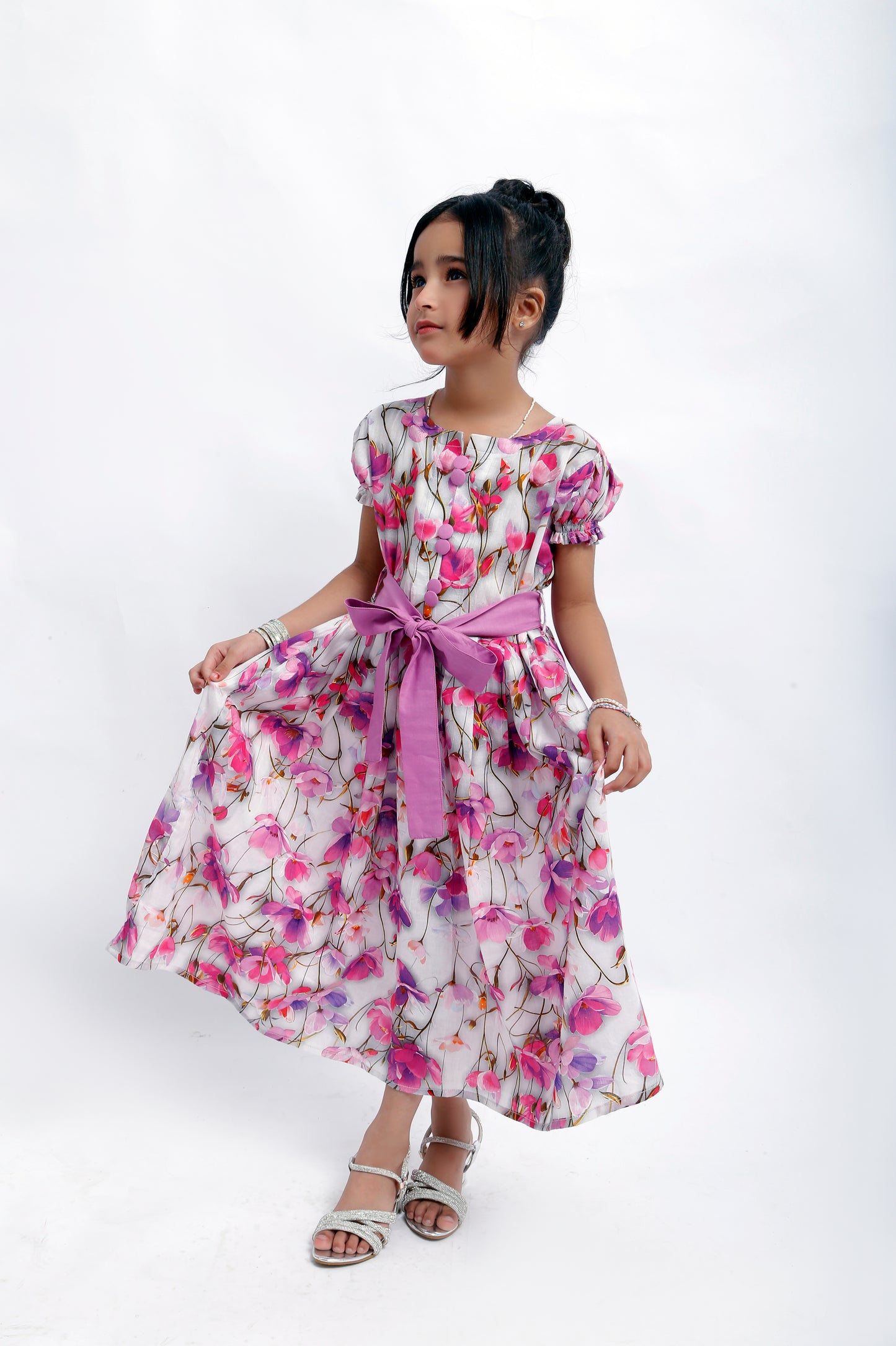 1 piece Beautiful Digital Printed Lawn Western Frock.(Stitch)